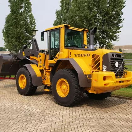 Volvo L90F