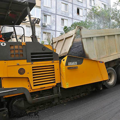 Аренда асфальтоукладчика Volvo ABG 5820