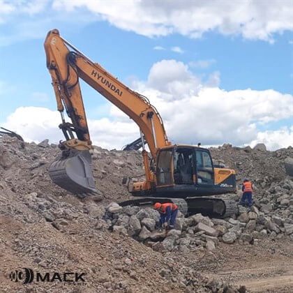 Гусеничный экскаватор HYUNDAI R260LC в аренду