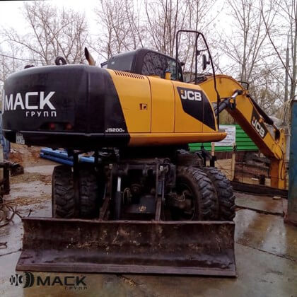 Аренда колесного экскаватора JCB  JS 200 W