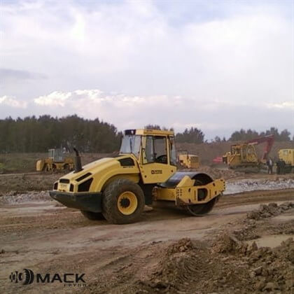 Аренда грунтового катка Bomag BW 213